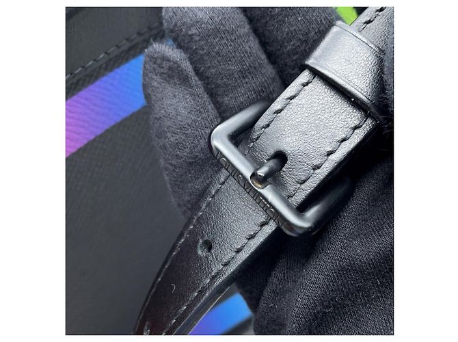 Borsa a tracolla Louis Vuitton Taiga Soft Trunk - vista 13