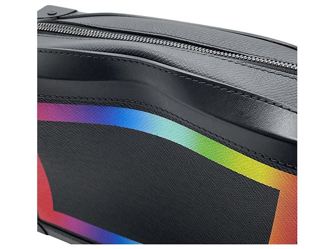Borsa a tracolla Louis Vuitton Taiga Soft Trunk - vista 7