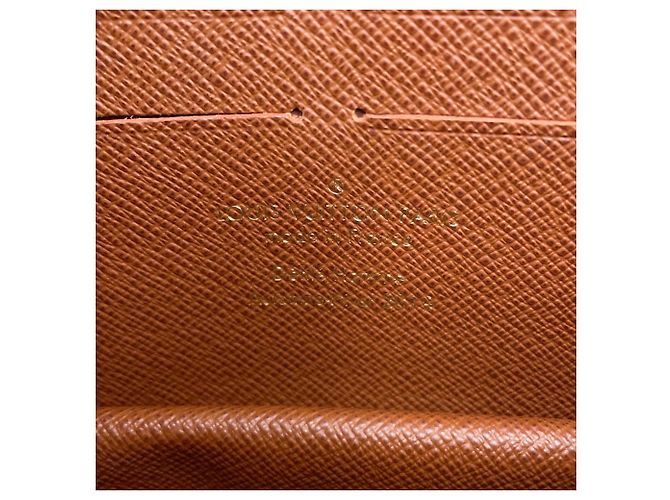 Louis Vuitton Monogram S-Lock Belt Pouch PM - view 15