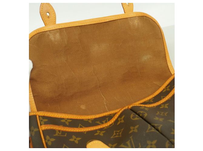 Borsa a tracolla Louis Vuitton Monogram Gibeciere MM - vista 6