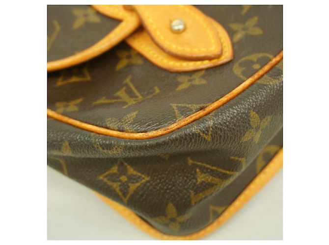 Borsa a tracolla Louis Vuitton Monogram Gibeciere MM - vista 7