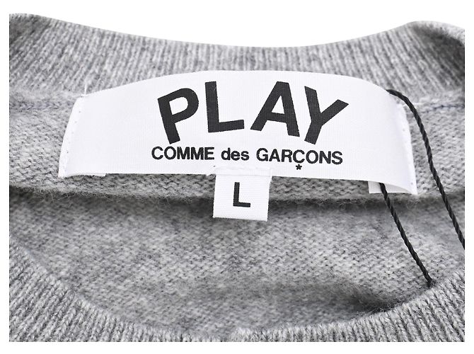 Comme Des Garcons Comme Des Garçons Play Logo-Patch Cardigan aus grauer Wolle - Ansicht 4