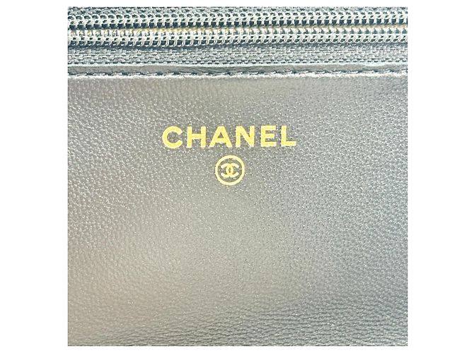 Chanel Pearl Crush Wallet on Chain in pelle d'agnello matelassé - vista 6