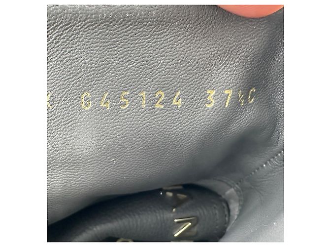 Stivaletti combat stringati Chanel CC in pelle grigia - vista 16