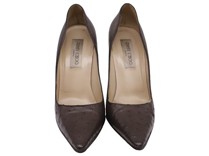 Décolleté a punta Jimmy Choo in pelle di struzzo marrone - vista 2