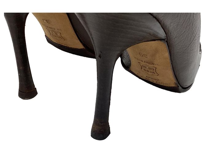 Décolleté a punta Jimmy Choo in pelle di struzzo marrone - vista 9
