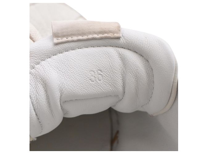 Baskets Hermès Jet en daim blanc - vue 9