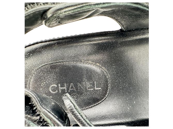 Sandali Dad Chanel in pelle matelassé con logo CC in pelle nera - vista 10