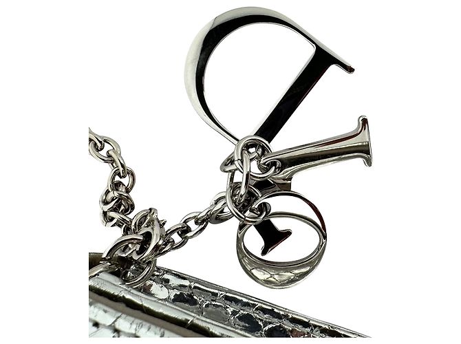 Christian Dior Python Flap Long Chain Clutch aus silbernem Leder - Ansicht 10