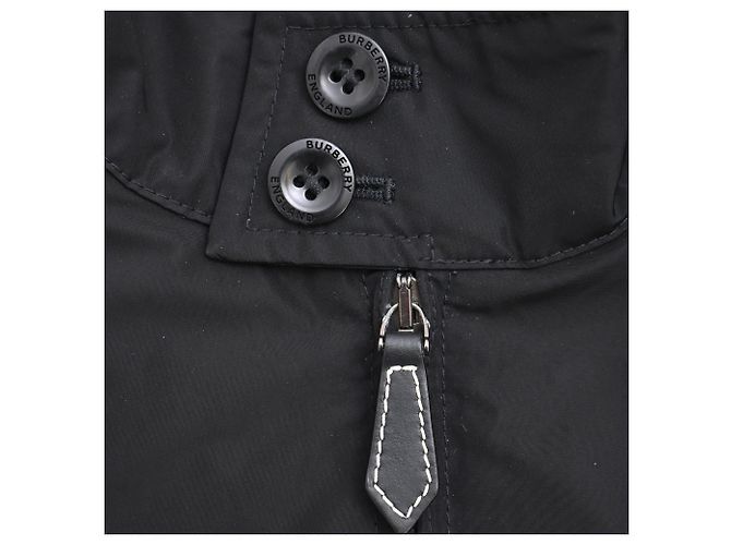 Burberry Jacke mit Reißverschluss und gesticktem Logo aus schwarzem Polyester - Ansicht 12