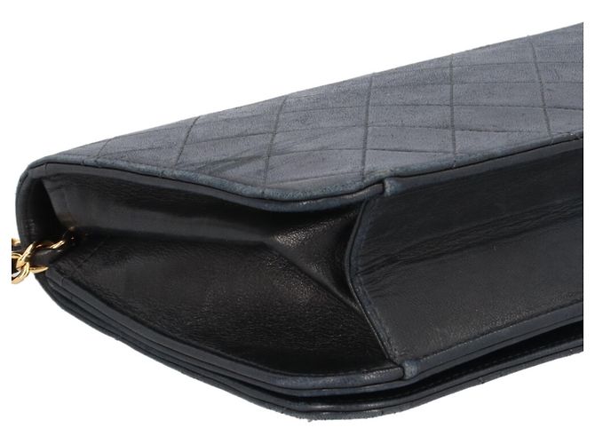 Borsa a tracolla Chanel in pelle Matelassé - vista 11