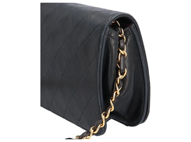 Borsa a tracolla Chanel in pelle Matelassé - vista 14