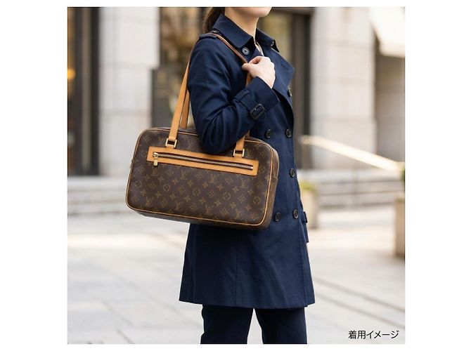 Cité Borsa a tracolla Louis Vuitton Cite GM Monogram - vista 13