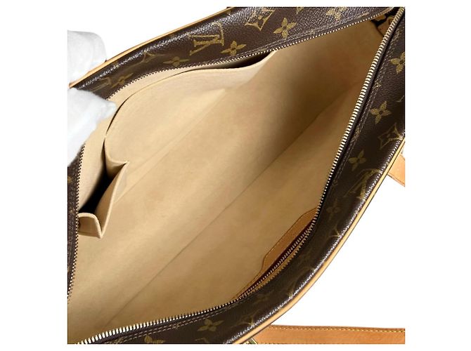 Cité Borsa a tracolla Louis Vuitton Cite GM Monogram - vista 8