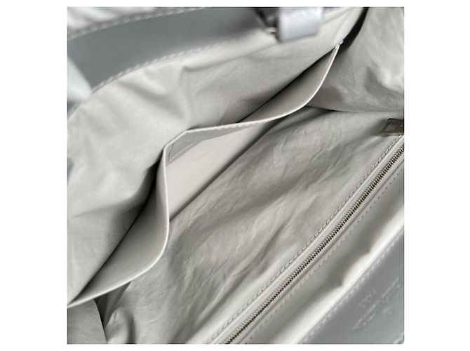 Louis Vuitton Monogram Nylon Schultertasche - Ansicht 10