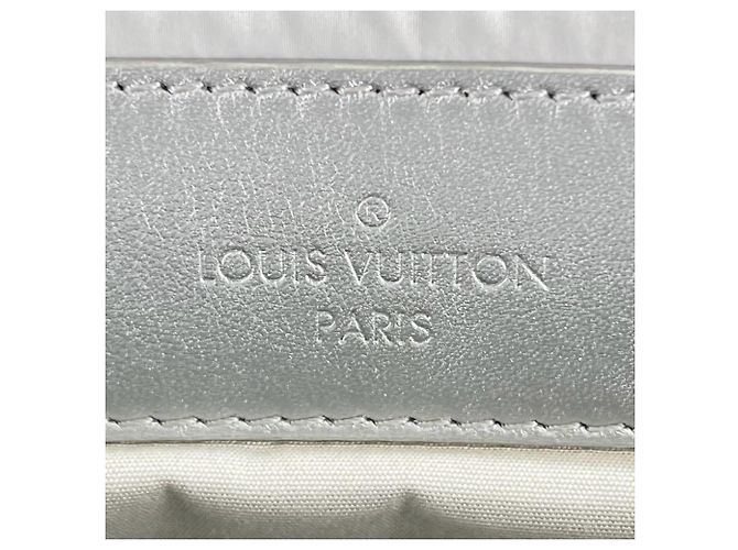 Louis Vuitton Monogram Nylon Schultertasche - Ansicht 12