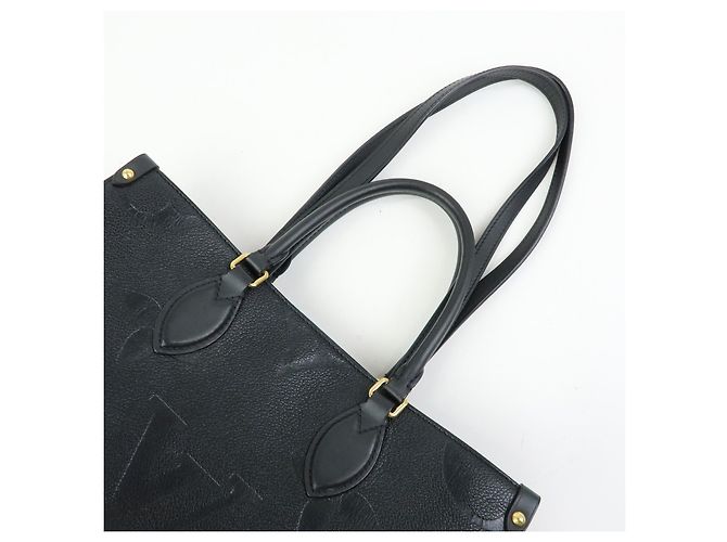 Louis Vuitton OnTheGo Monogram Empreinte Giant MM - vista 7