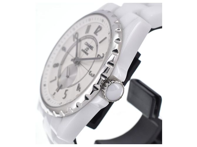 Chanel J12-365 Automatic Ceramic with Beige Gold Bezel 36 - view 3