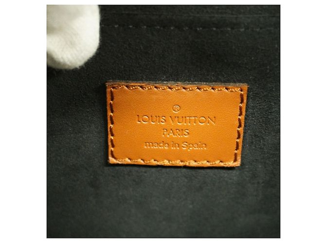 Louis Vuitton Monogram Reverse Dauphine MM Handtasche - Ansicht 5
