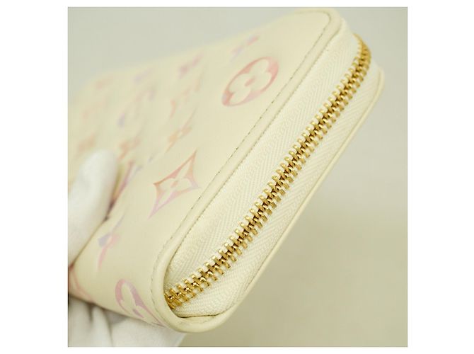 Cartera Long Coussin Zippy Louis Vuitton - vista 5