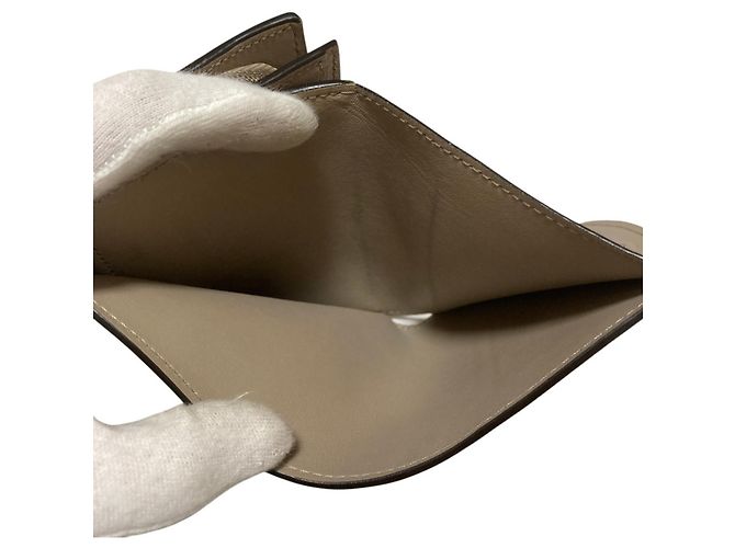 Louis Vuitton Mahina Portefeuille Iris Compact Wallet - vista 8