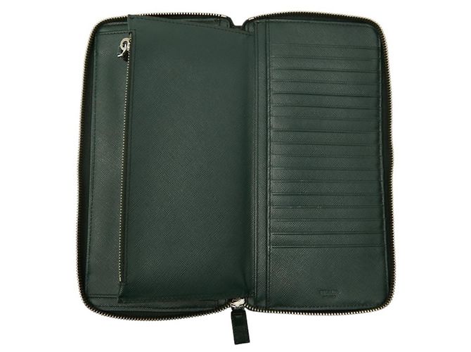 Cartera larga Prada de piel Saffiano verde oscuro - vista 8