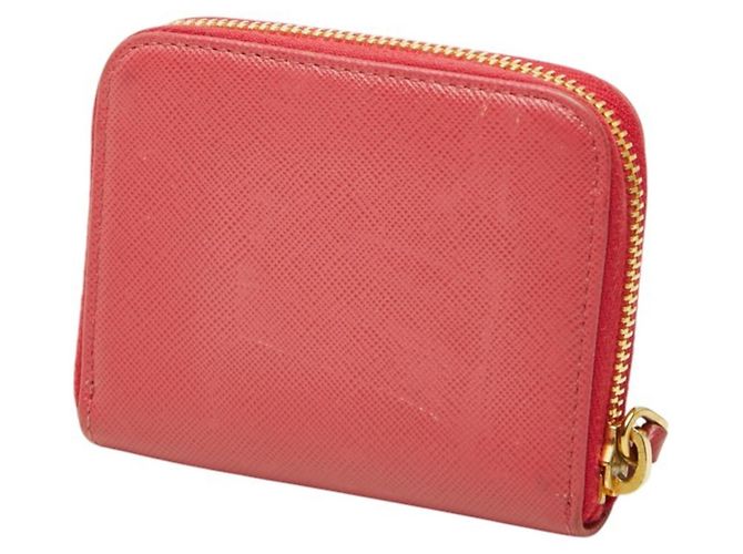 Monedero redondo con cremallera Prada Saffiano Triangle Plate - vista 2