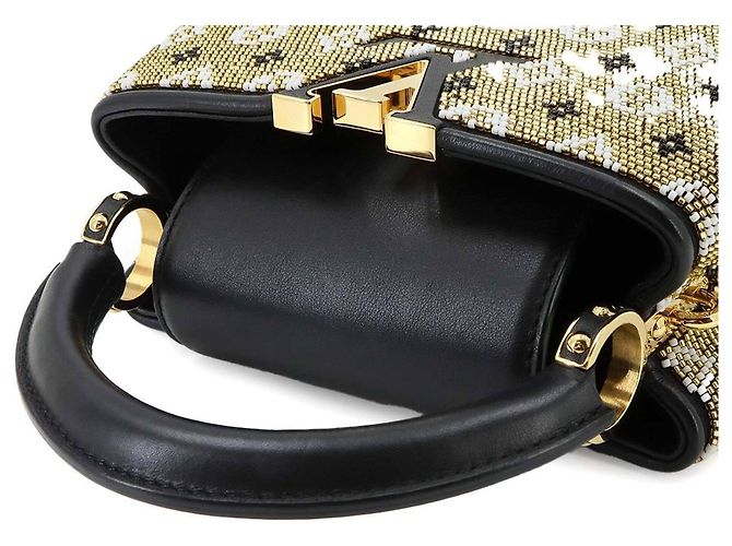 Borsa Louis Vuitton Capucines MINI - vista 5