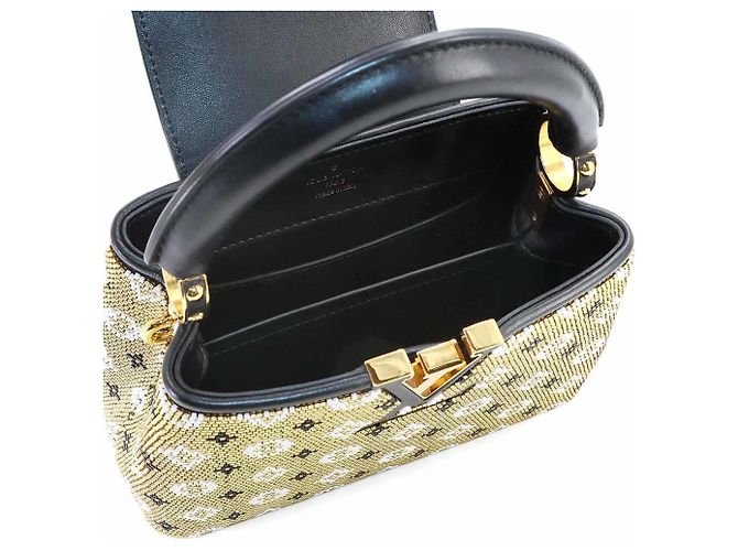 Borsa Louis Vuitton Capucines MINI - vista 6