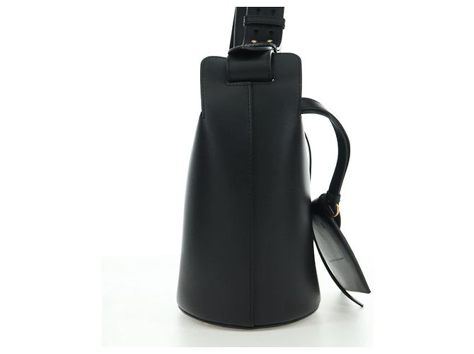 Burberry Supple Bucket Leather Medium - vista 4