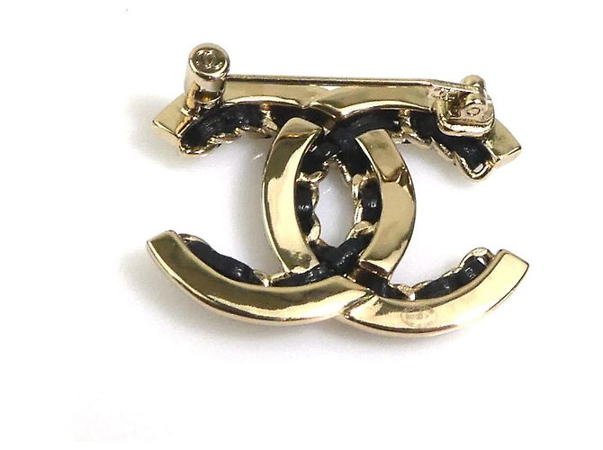 Spilla in pelle nera e oro Chanel - vista 5
