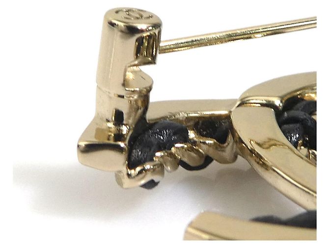 Spilla in pelle nera e oro Chanel - vista 6