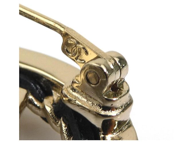 Spilla in pelle nera e oro Chanel - vista 8