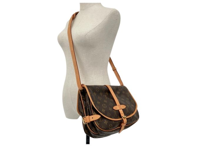 Borsa a tracolla Louis Vuitton Saumur 30 Monogram - vista 8