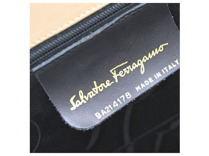 Salvatore Ferragamo Convertible Vara Bow Leather Small - vista 6