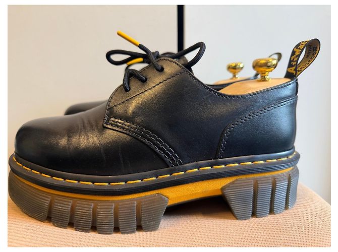 Zapato Dr. Martens Audrick 3i - vista 2