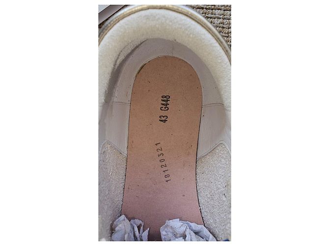 Golden Goose Sneakers Superstar Classic in pelle bianca e stella rossa - vista 15