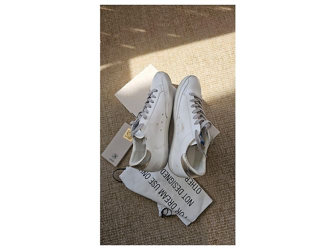 Golden Goose Sneakers Superstar Classic in pelle bianca e stella rossa - vista 7
