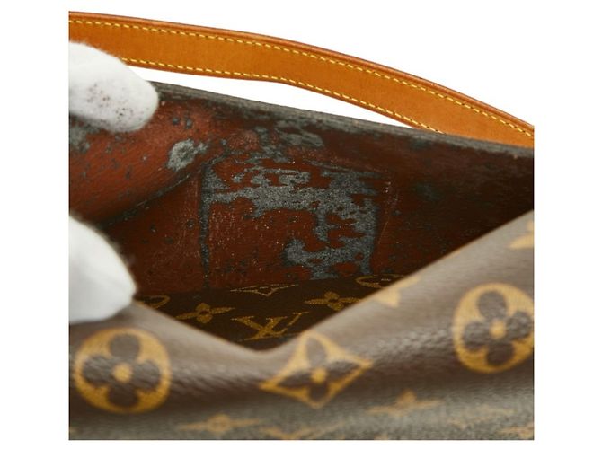 Saint-Cloud Borsa a tracolla Louis Vuitton Monogram Saint Cloud GM - vista 12