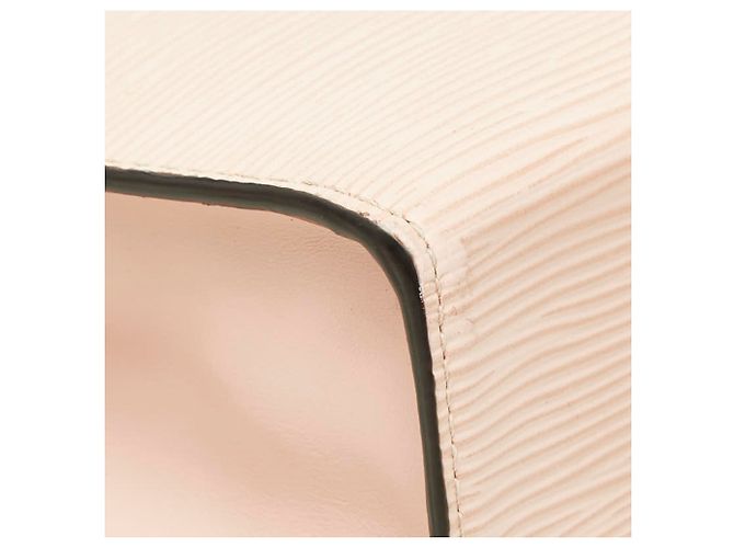 Louis Vuitton Epi Pochette Toilette 26 Clutch Bag - vista 7