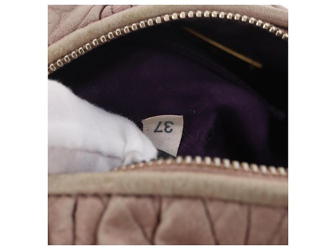 Miu Miu Mini Borsa a Spalla in Pelle Matelassé - vista 7