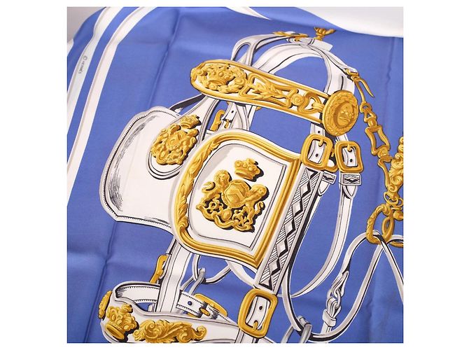 Carré 90 in seta Hermès Brides de Gala Blue, White & Gold - vista 3