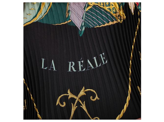 Foulard in seta plissettata Hermès “Vue Du Carrosse De La Galère La Réale” - vista 3