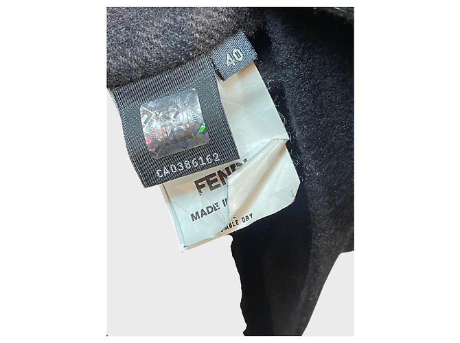 Fendi Cape schwarz T.36 - Ansicht 8