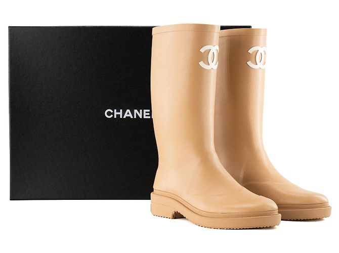 CHANEL - Botas de lluvia Chanel de goma beige (T36) - vista 8