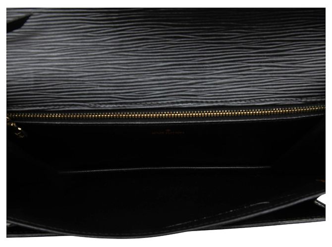 Borsa a pochette Louis Vuitton Epi Pochette Sellier Dragonne Nera - vista 4