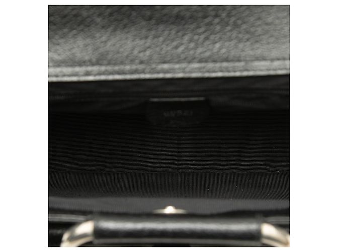 Gucci Medium Satchel-Tasche aus schwarzem Schweineleder mit Metallring - Ansicht 4