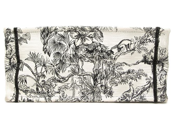 Dior Book Tote Medium aus bestickter Toile de Jouy Canvas Weiß - Ansicht 3