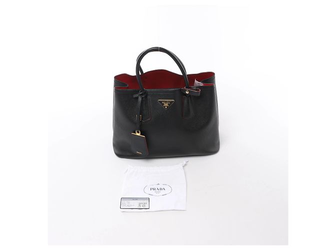 Bolsa Prada em couro Saffiano na cor preta - vista 15