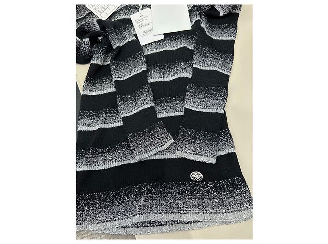 Chanel 23K Gestreifter Rollkragenpullover aus Wolle - Ansicht 3